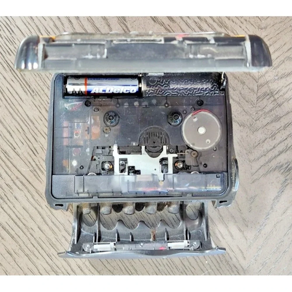 Sony Sport 24 Presets Fm/Am‎  Cassette Walkman